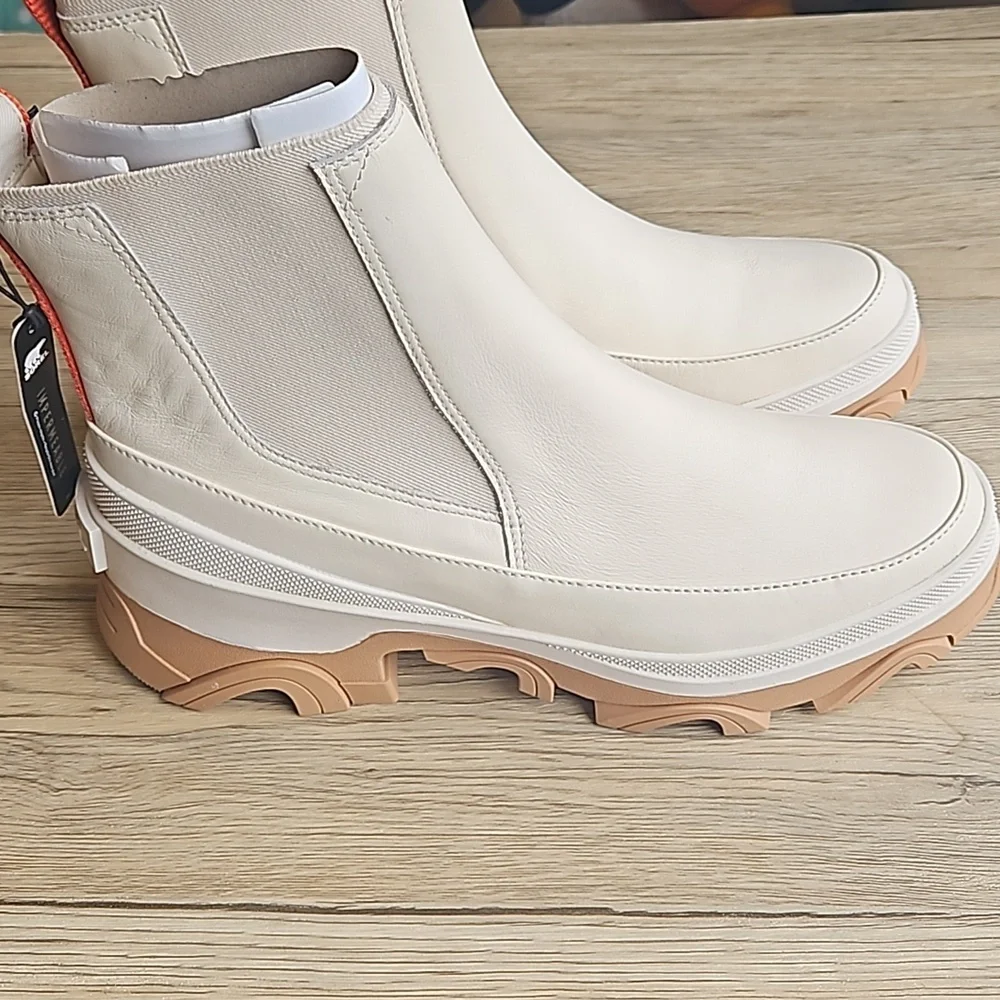 Sorel Cream Leather Brex Chelsea Boots 11 NWT
